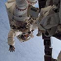 La station spatiale s'agrandit. Daniel Burbank et Steve MacLean ont termin la deuxime sortie extravhiculaire (EVA 2) de la mission.