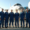 L'quipage de la mission STS-115 aprs l'atterrissage