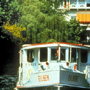 Un bateau sur le canal  Hambourg