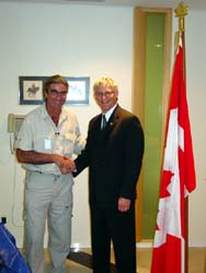 Consul General Ron Davidson welcomes Jean Bliveau to Canadian Consulate General in S?o Paulo