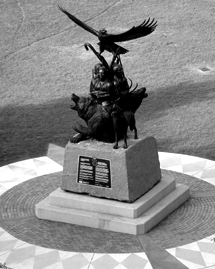 Le Monument commémoratif des anciens combattants autochtones du Canada.