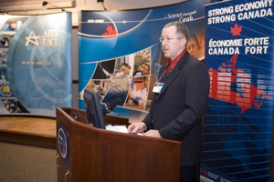 Brian McGee the vice president of AECL's Chalk River Laboratories, welcomed the guests to the Chalk River campus. AECL owns and operates the NRU reactor, the national science facility which provides the neutrons for the NRC Canadian Neutron Beam Centre.