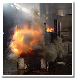 Le système d'extinction par brouillard d'eau MistShield mis au point par l'IRC-CNRC et la société CAFS Unit Inc. peut éteindre de gros incendies d'huile de cuisson