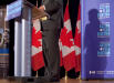 Le Premier ministre Stephen Harper annonce un financement  Kitchener, en Ontario. 2 septembre 2010. (Photo de Jason Ransom)
