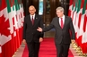 Le PM Harper accueille Enrico Letta, Premier ministre de la Rpublique italienne, et Mme Gianna Fregonara, premire dame de la Rpublique italienne,  Ottawa et  Toronto